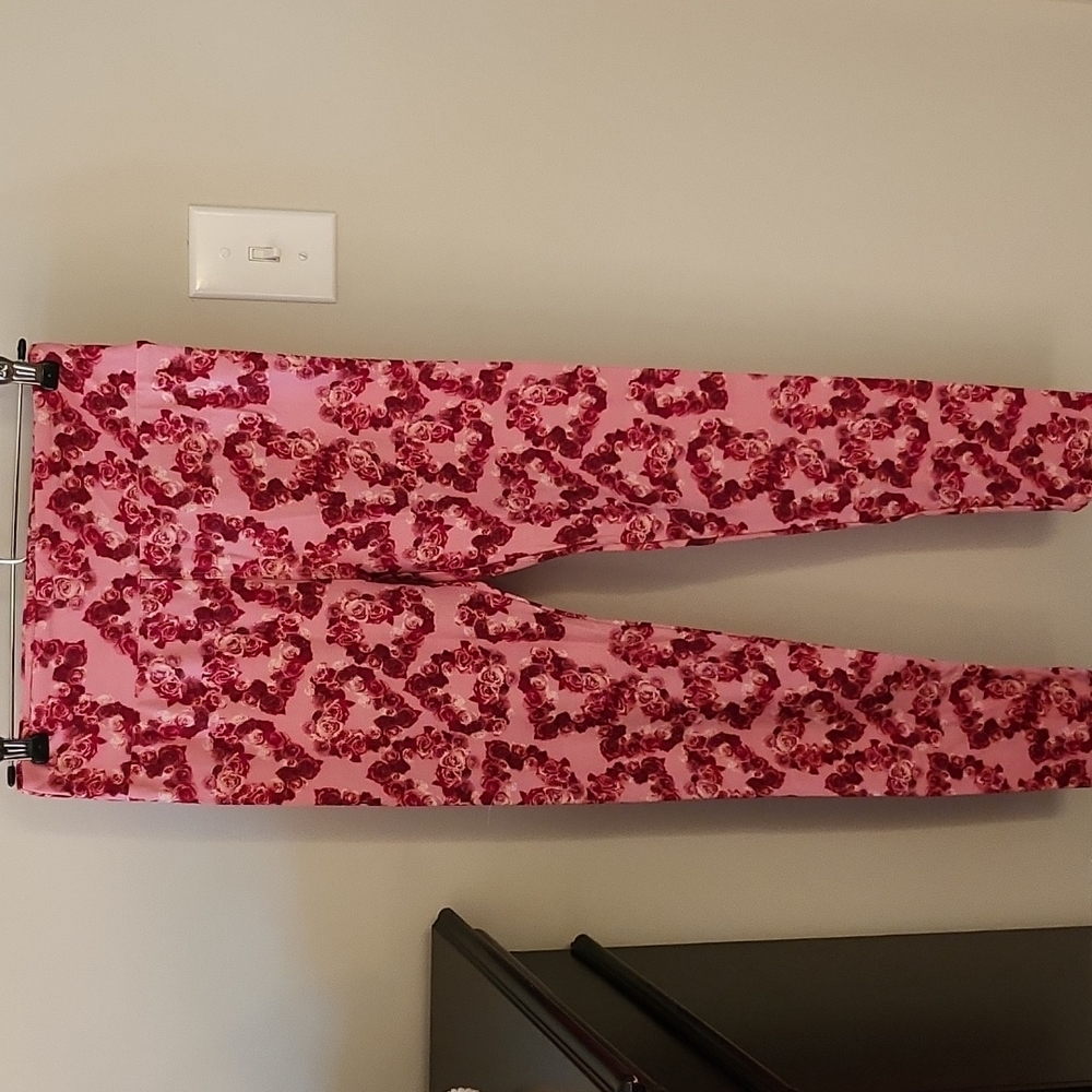 BNWT LulaRoe Leggings Valentines Hearts Roses Sz OS One Size
